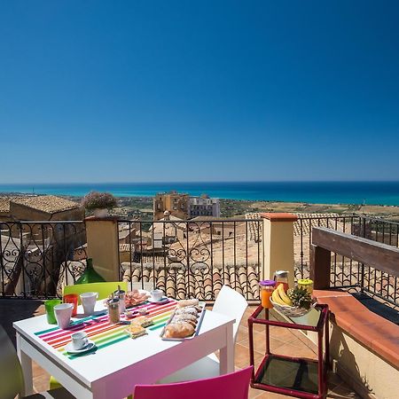 La Terrazza Di Girgenti Bed & Breakfast อากริเจนโต ภายนอก รูปภาพ