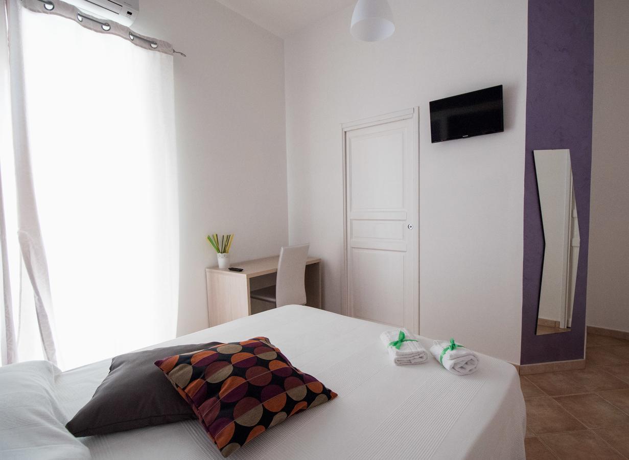 La Terrazza Di Girgenti Bed & Breakfast อากริเจนโต ภายนอก รูปภาพ