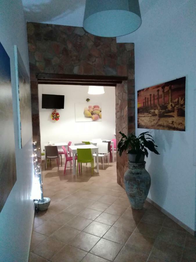 La Terrazza Di Girgenti Bed & Breakfast อากริเจนโต ภายนอก รูปภาพ